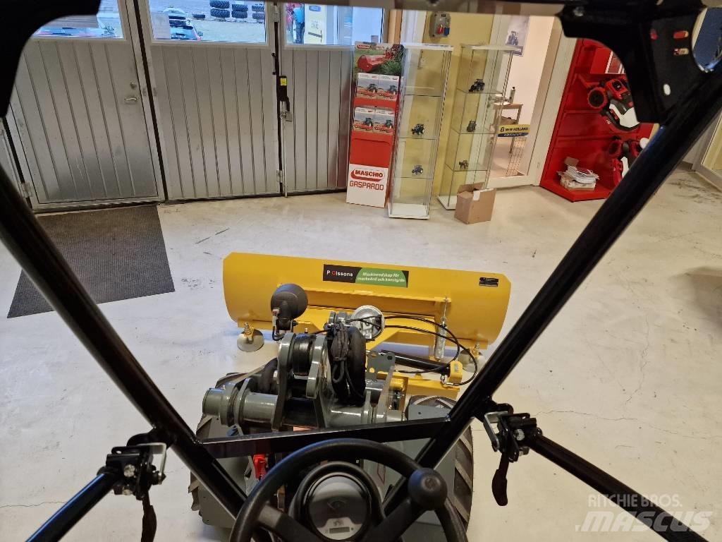 GiANT G1100 Víceúčelové nakladače