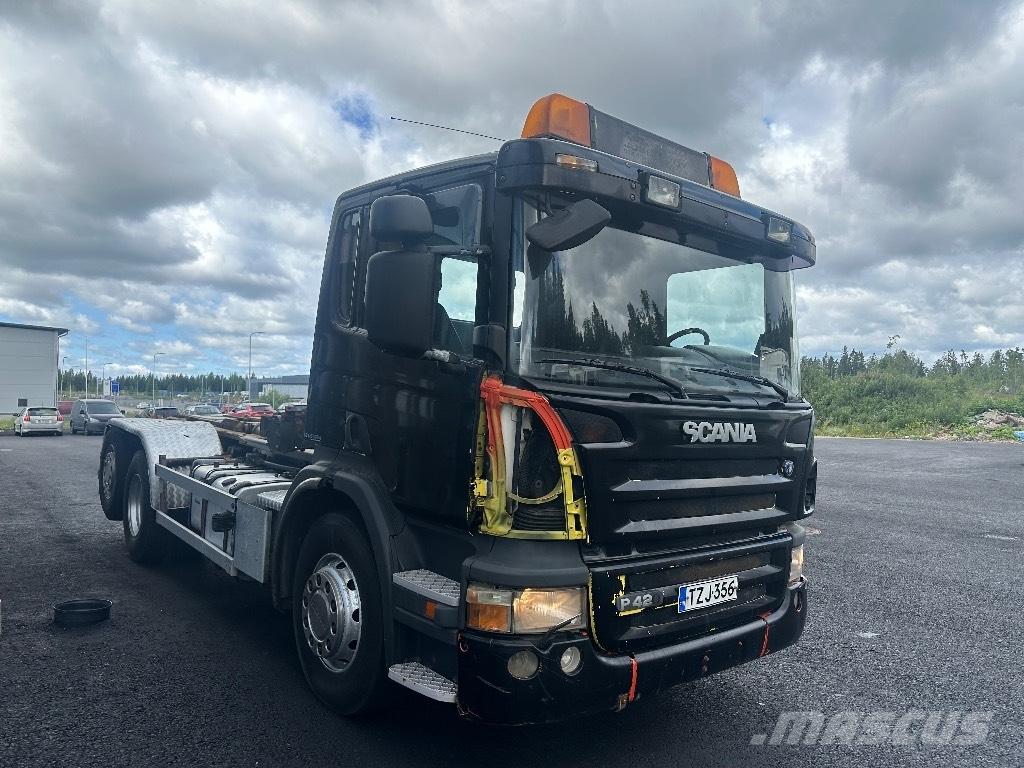 Scania P420 6x2*4 Hákový nosič kontejnerů