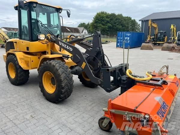 Volvo L 30 G Kolové nakladače