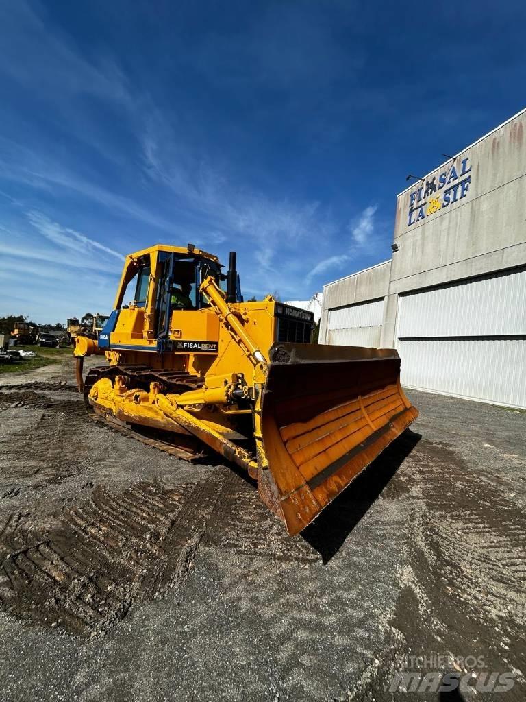 Komatsu D 85 A-21 Pásové dozery