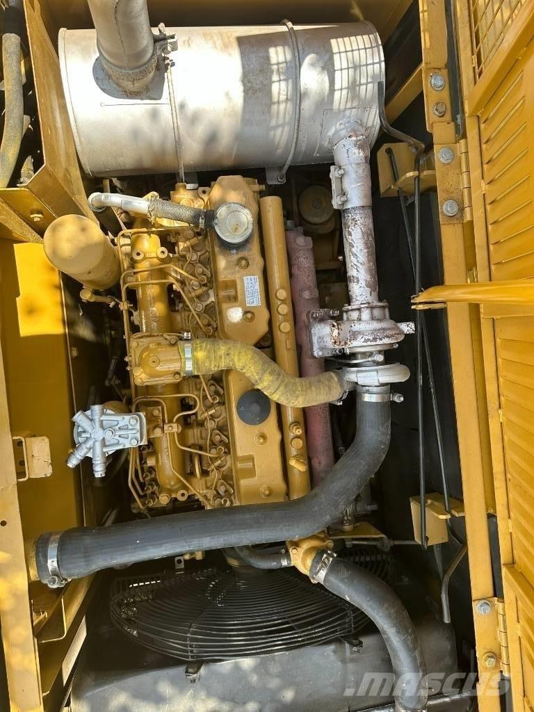 CAT 320C Midi rýpadla 7t - 12t