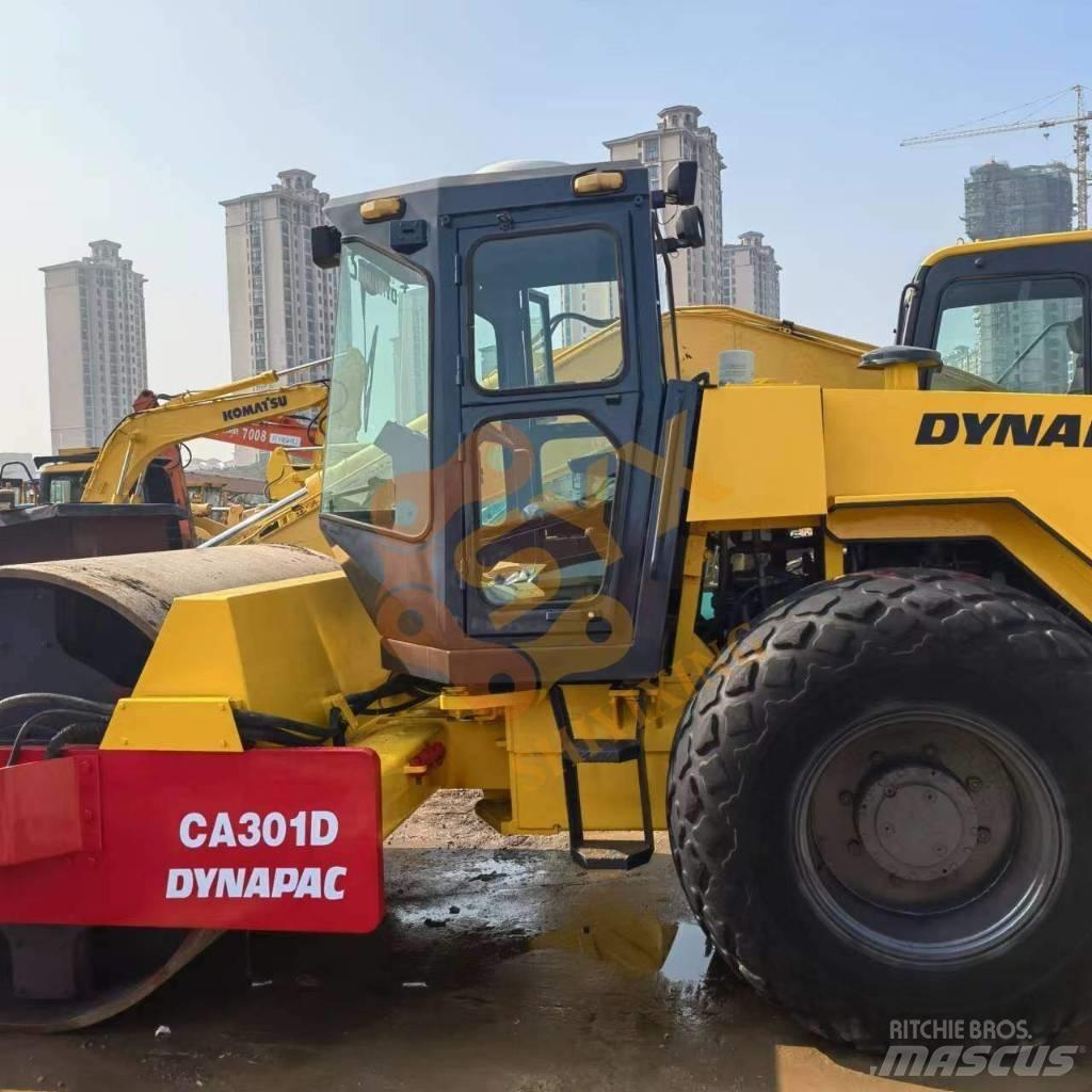 Dynapac CA 301 Tahačové válce
