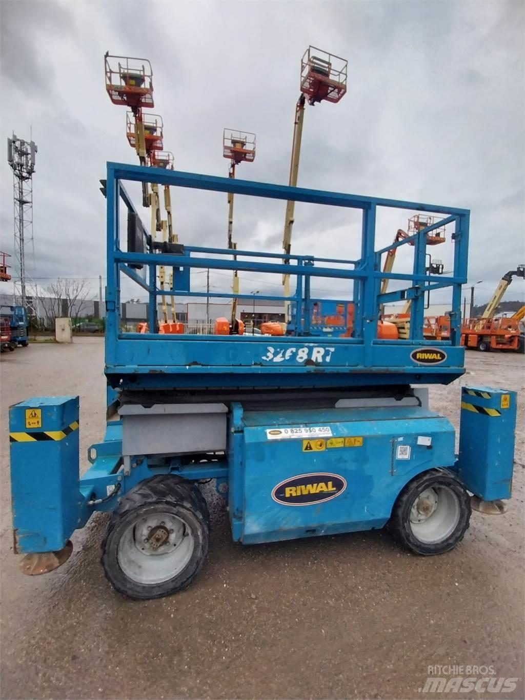 Genie GS3268RT Nůžková zvedací plošina