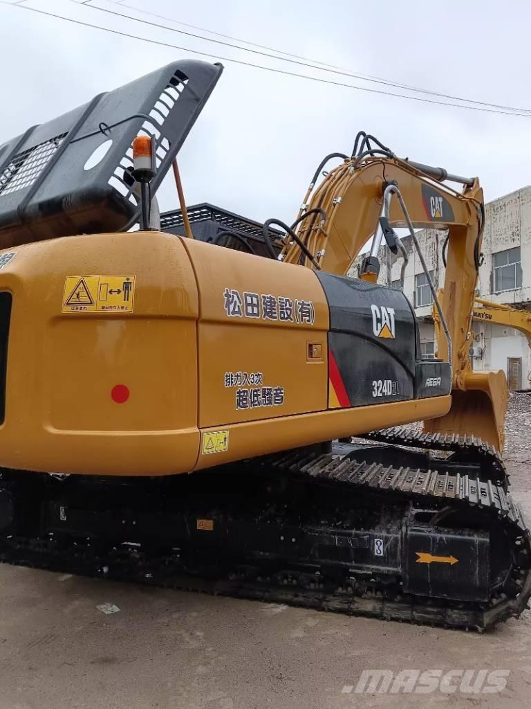 CAT 324 D Pásová rýpadla