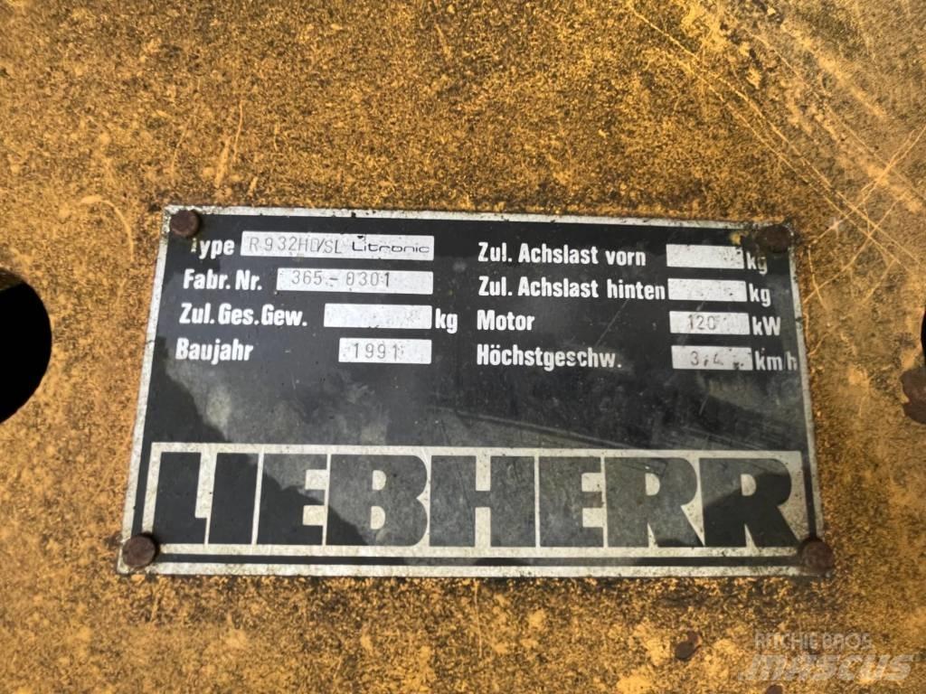 Liebherr 932 Pásová rýpadla