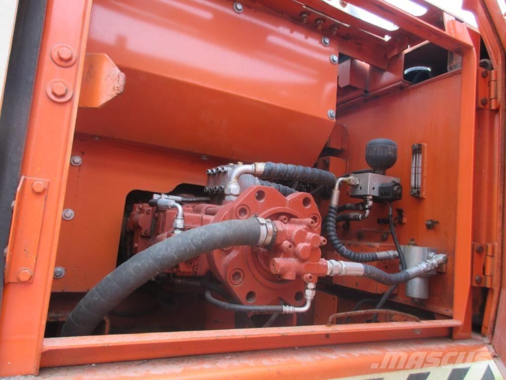 Doosan DH 220 LC Pásová rýpadla