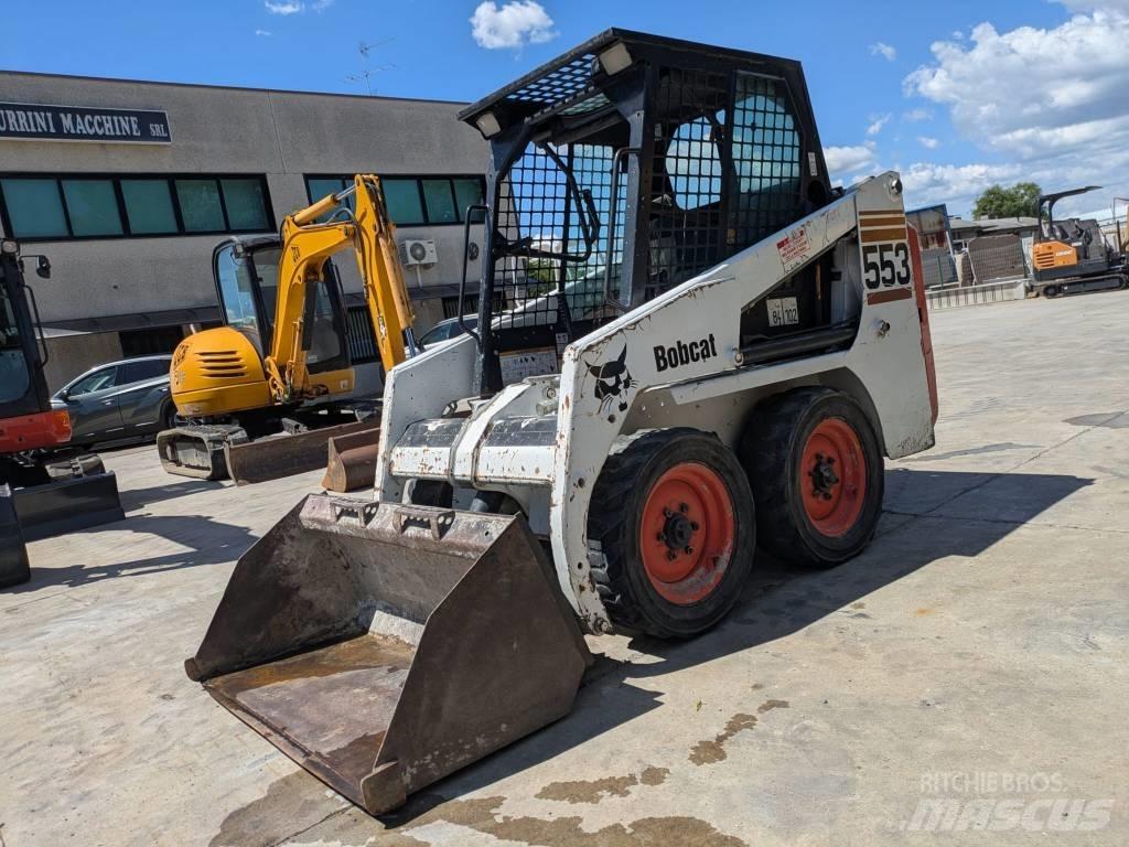 Bobcat 553 Smykem řízené nakladače