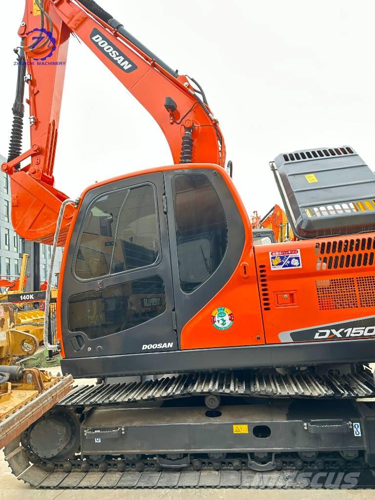 Doosan DX 150 Midi rýpadla 7t - 12t