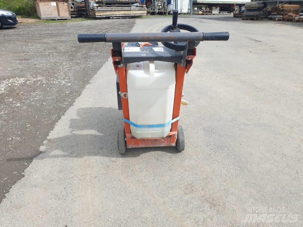 Husqvarna FS 400 LV Stavebnictví - ostatní