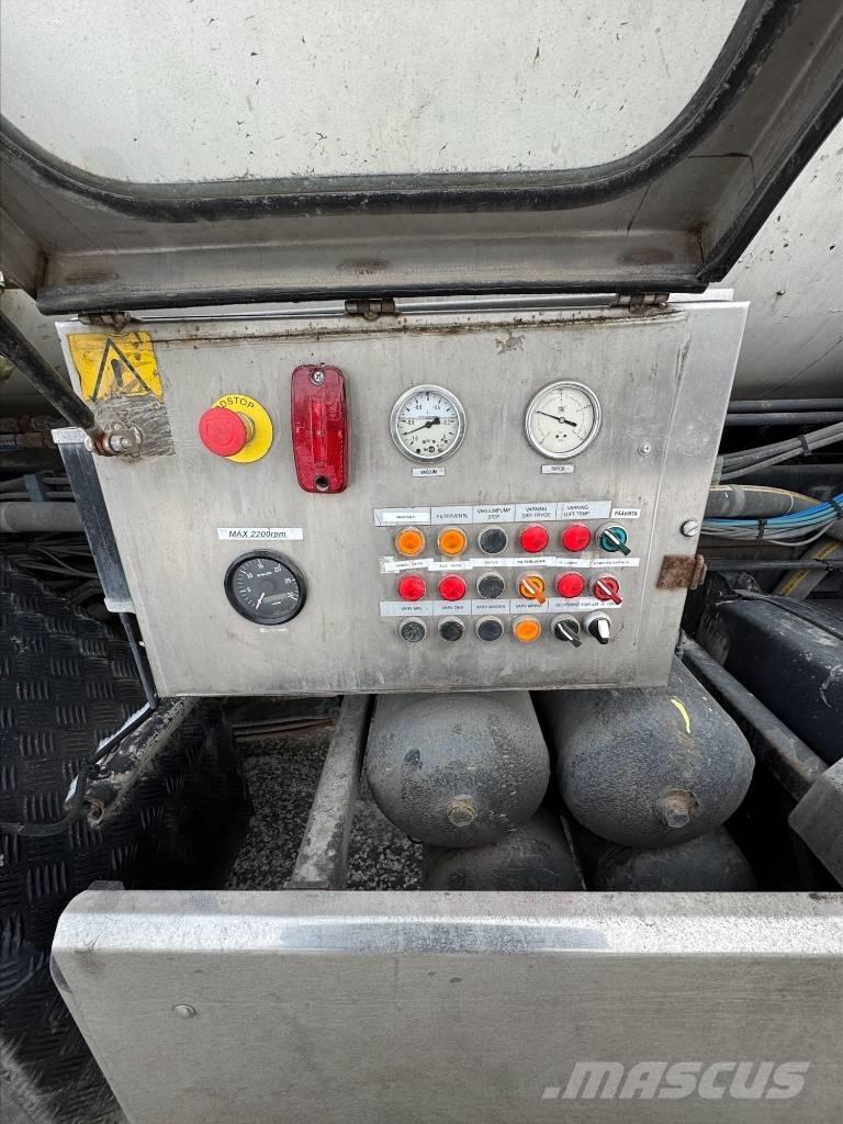 Scania P 400 LB Kombinované/Čerpací cisterny