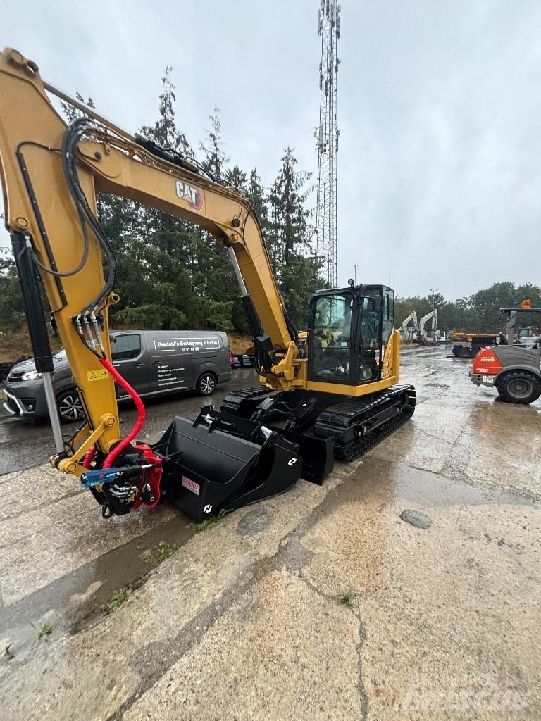CAT 309 Midi rýpadla 7t - 12t