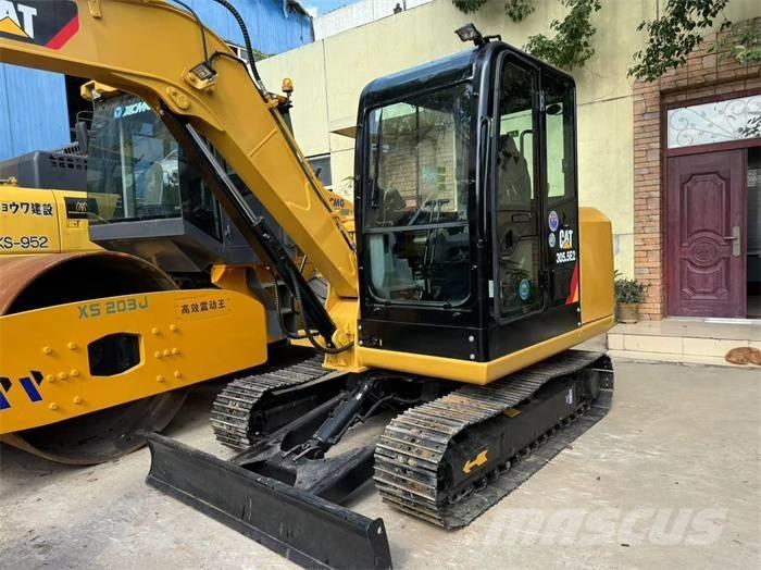 CAT 305.5 Mini rýpadla < 7t