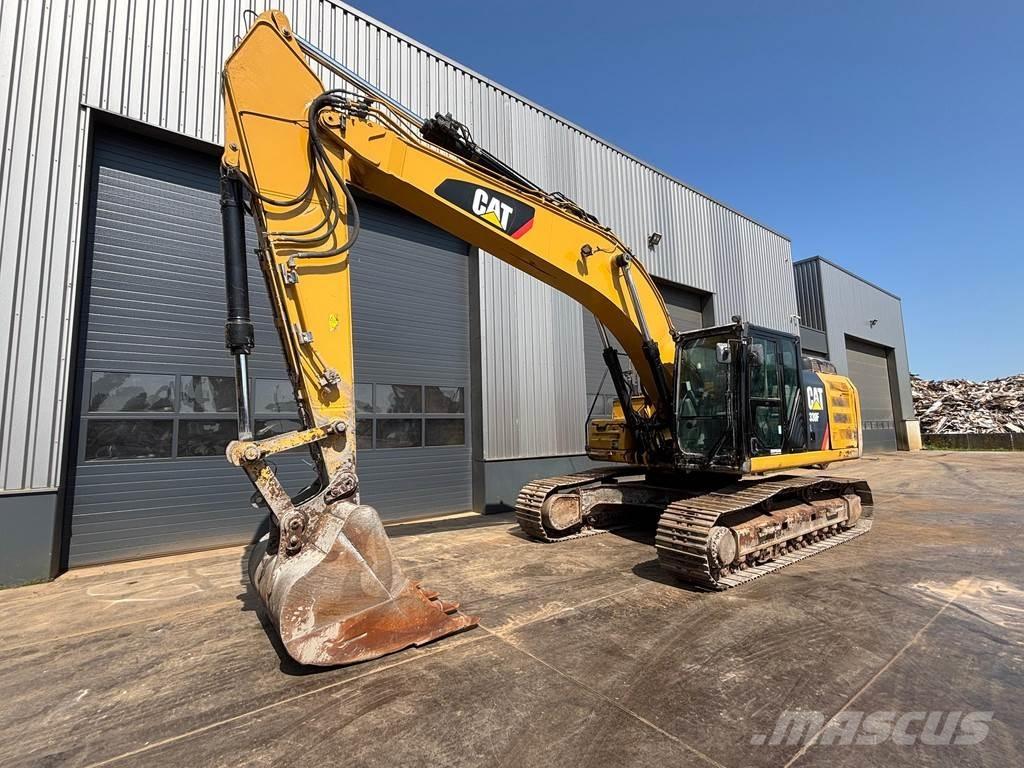 CAT 330FL Speciální bagry