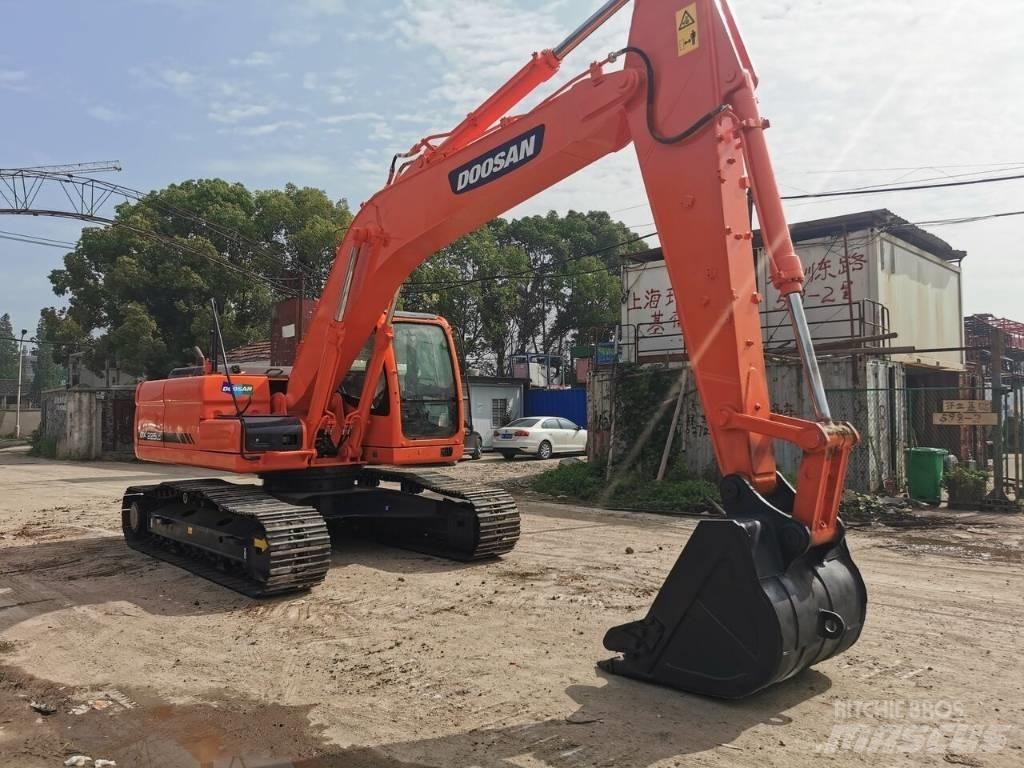 Doosan DX 225 LC Pásová rýpadla