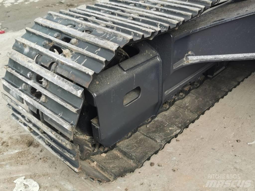 Doosan DX 225 LC Pásová rýpadla