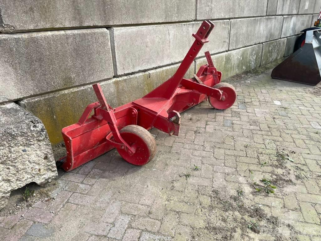  Grondschuif Tažené radlice