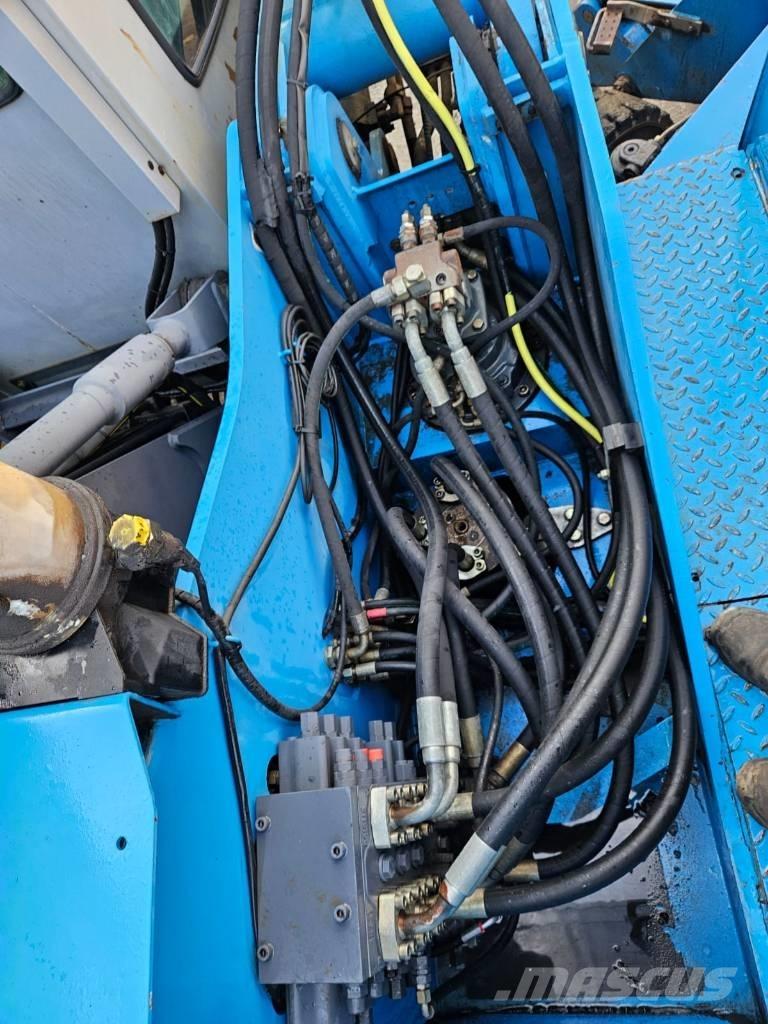 Fuchs MHL 320 D Stroje pro manipulaci s odpadem