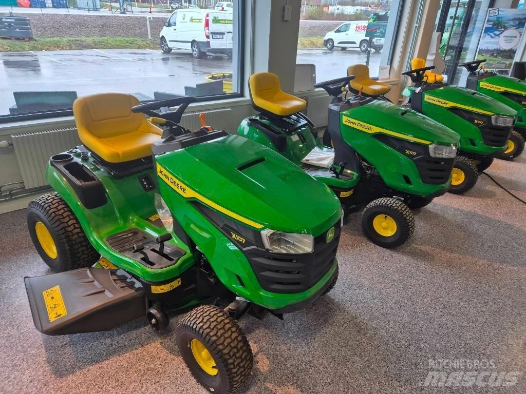 John Deere X 107 Samojízdné sekačky