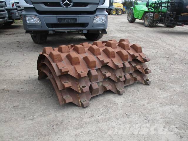 Bomag BW 177 D Tahačové válce