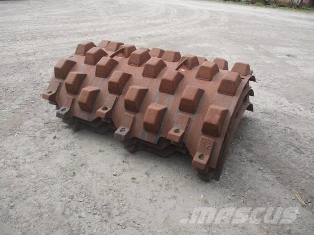 Bomag BW 177 D Tahačové válce