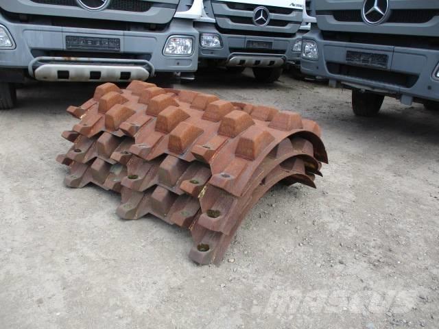 Bomag BW 177 D Tahačové válce