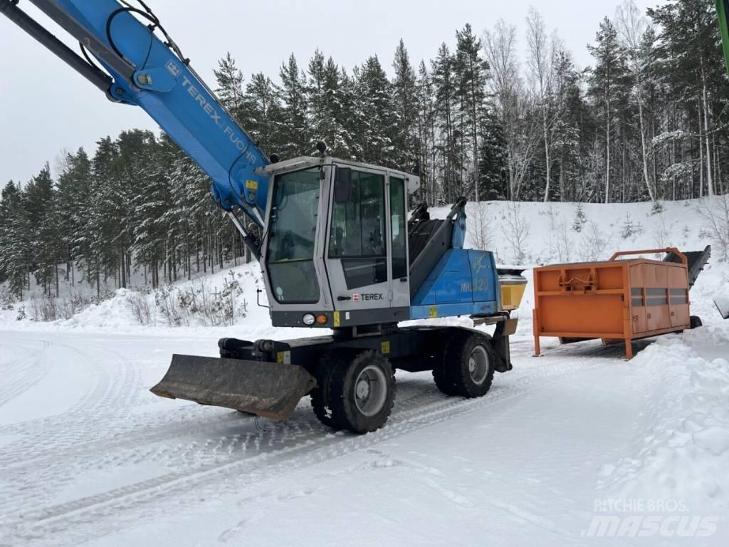 Fuchs MHL 320 Stroje pro manipulaci s odpadem