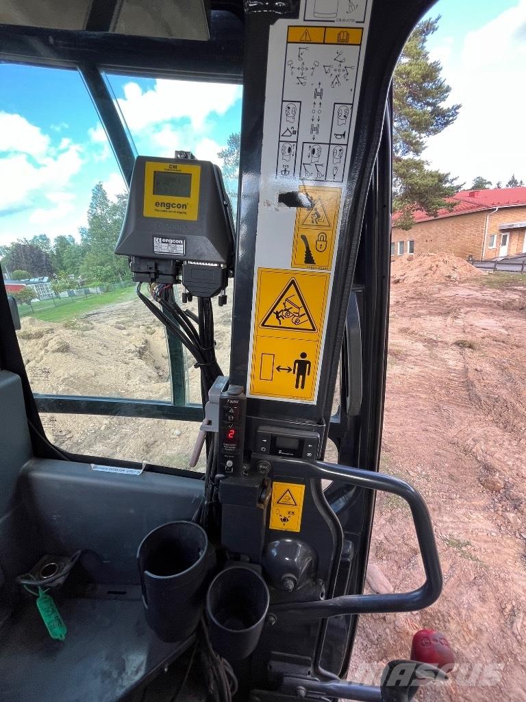 Komatsu PC138US-11 Pásová rýpadla