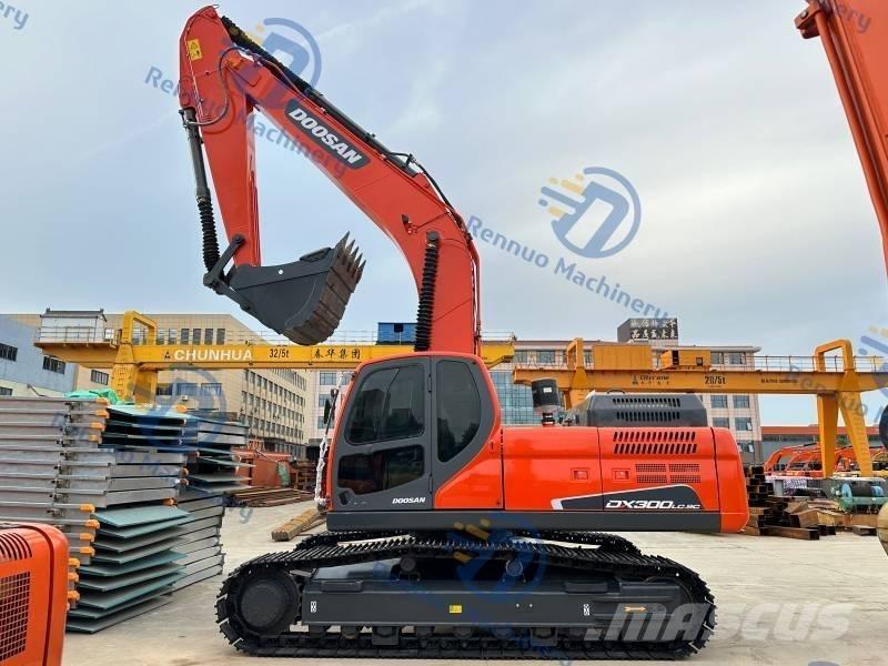 Doosan DX 300LC-9C Pásová rýpadla