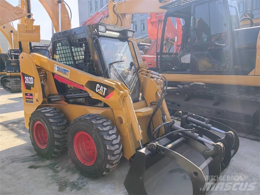 Bobcat 262D Smykem řízené nakladače