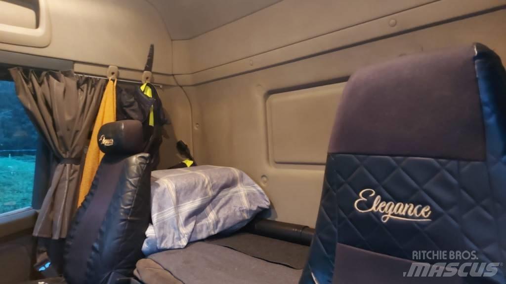 Scania R440 Vozy na přepravu kmenů