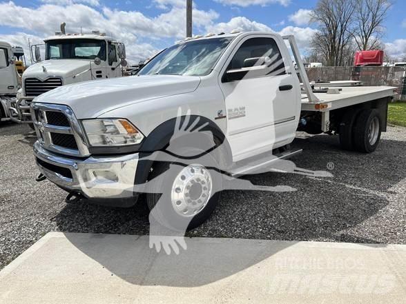 RAM 5500 SLT Valníky/Sklápěcí bočnice