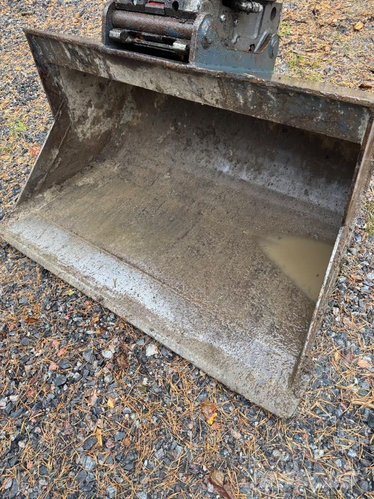 Volvo ECR 88 D Midi rýpadla 7t - 12t