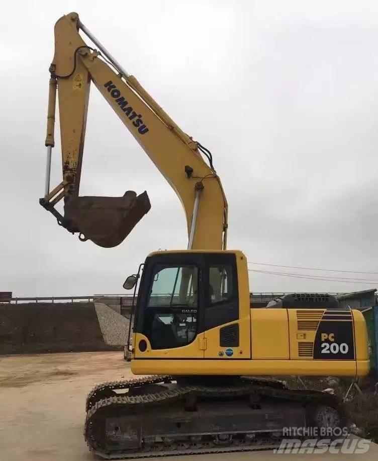 Komatsu pc200-8 Pásová rýpadla