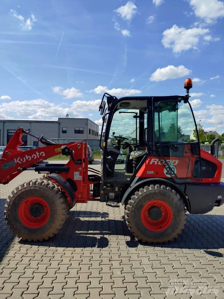Kubota R 090 Kolové nakladače
