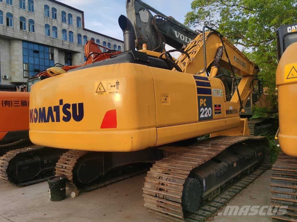 Komatsu PC 220-7 Pásová rýpadla