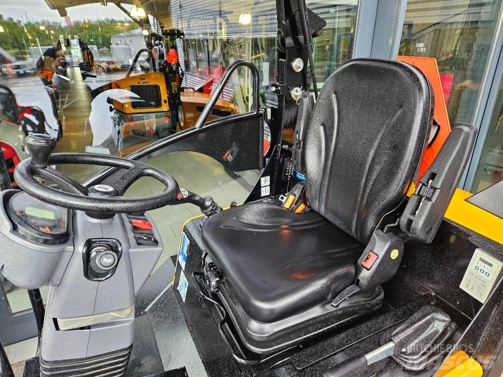 GiANT g2700hd + x-tra Mininakladače