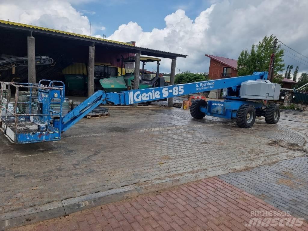 Genie S 85 4X4 Teleskopické plošiny