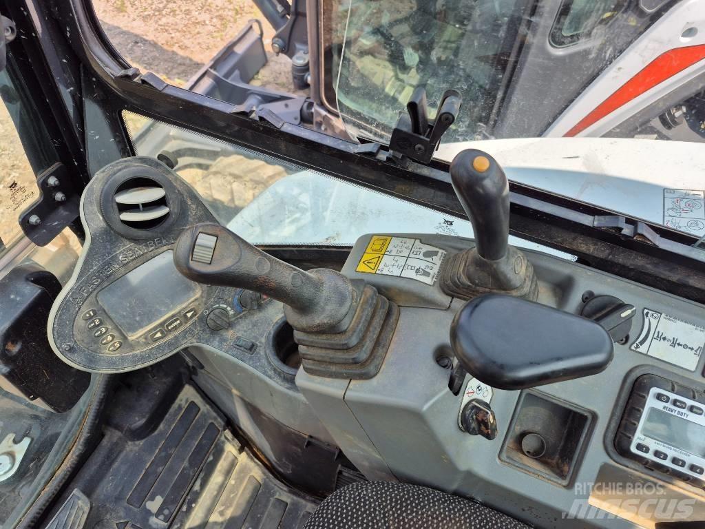 Bobcat E 32i Pásová rýpadla
