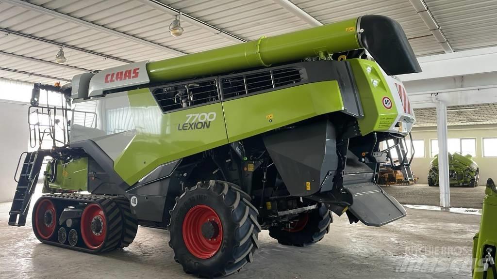 CLAAS LEXION 7700 TT Sklízecí mlátičky