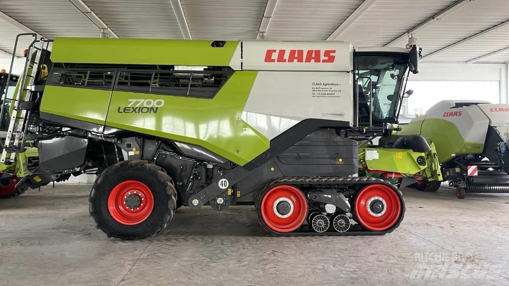 CLAAS LEXION 7700 TT Sklízecí mlátičky