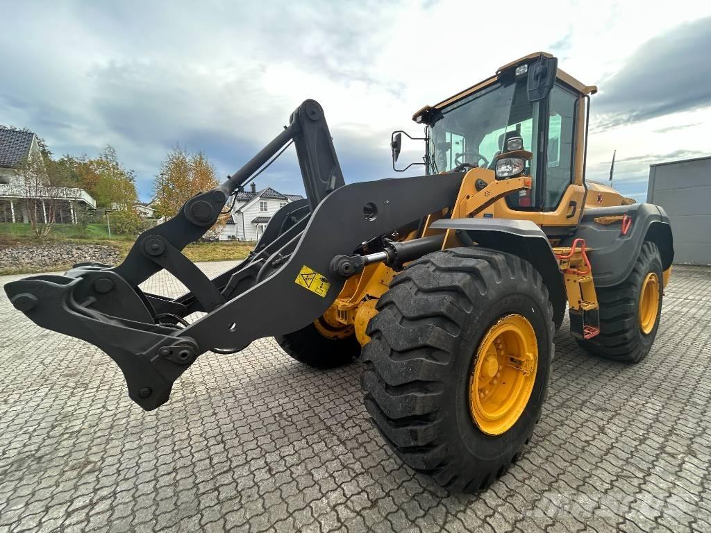Volvo L110H Kolové nakladače