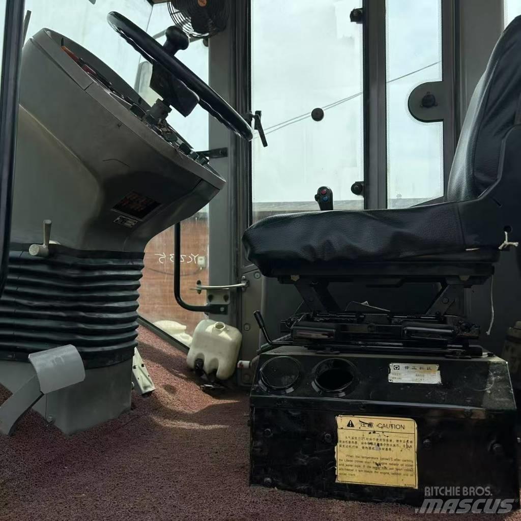 XCMG XS 223 J Tahačové válce