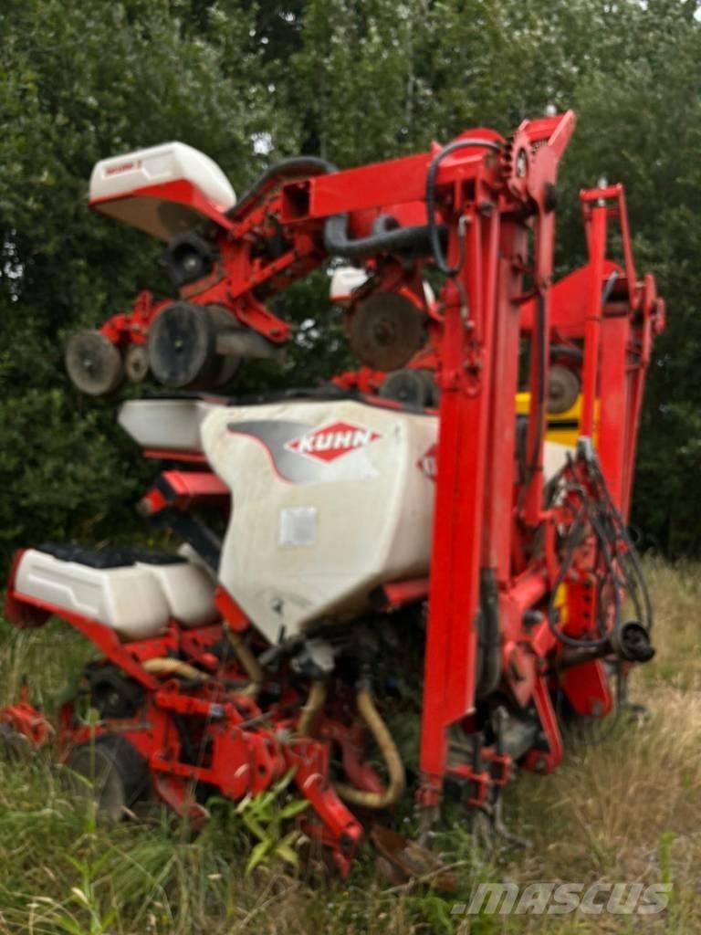 Kuhn Maxima 2 Mechanické secí stroje