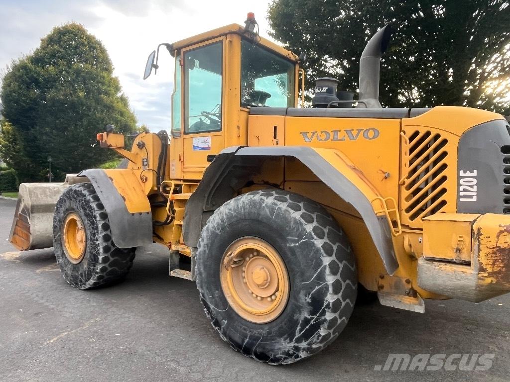 Volvo L 120 E Kolové nakladače