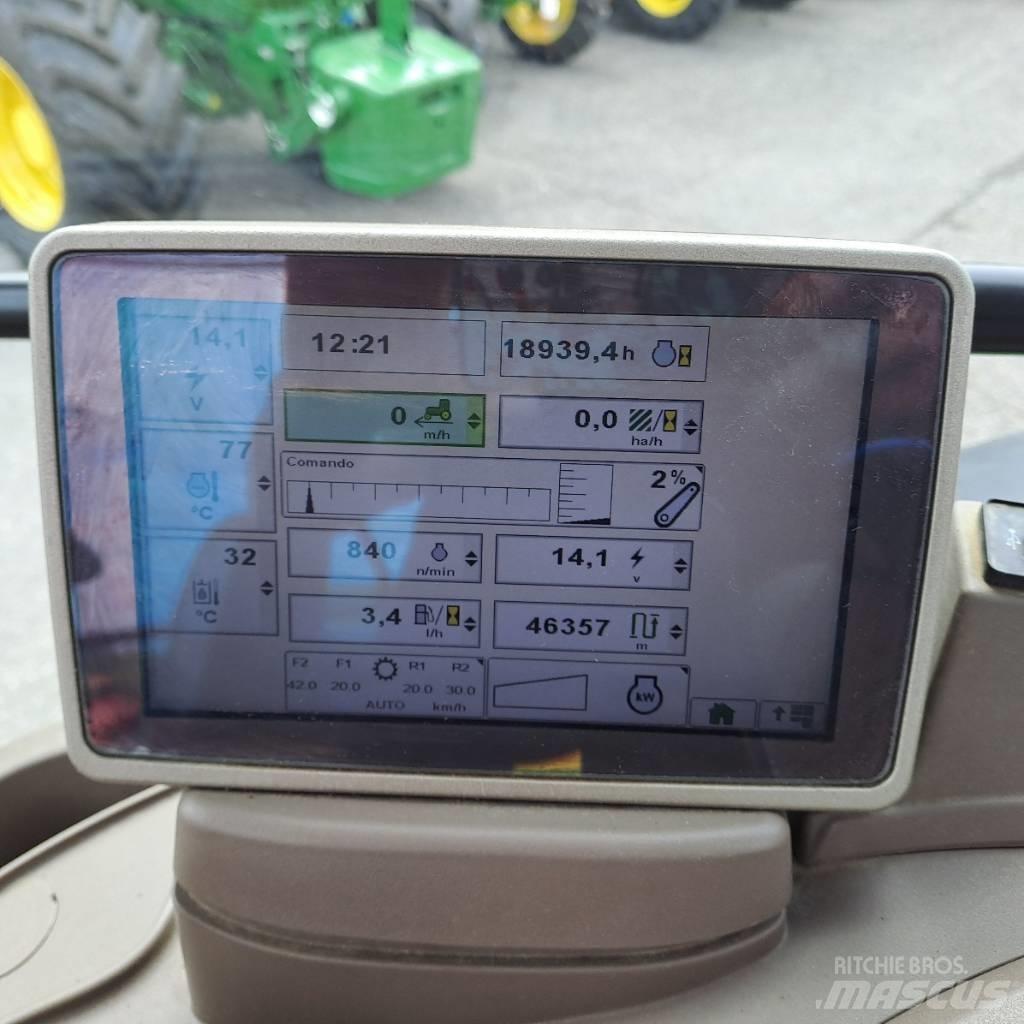 John Deere 6210 R Traktory