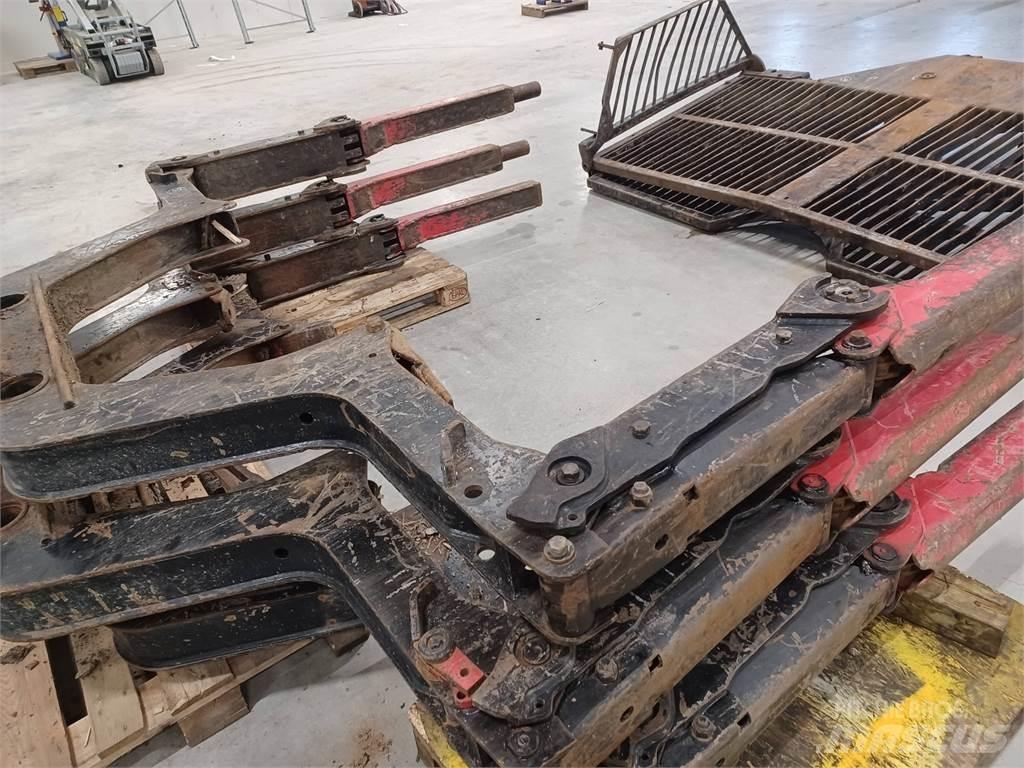 Komatsu 890.3 Další komponenty