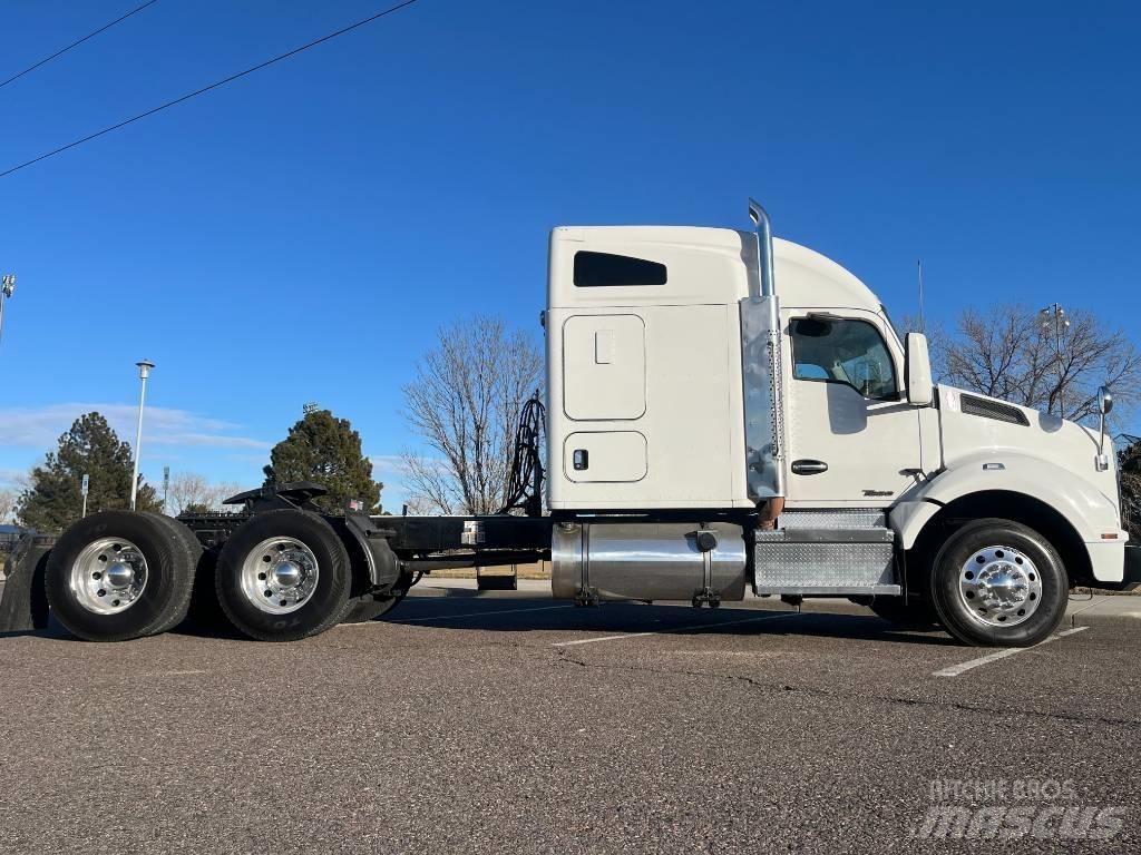 Kenworth T 880 Tahače
