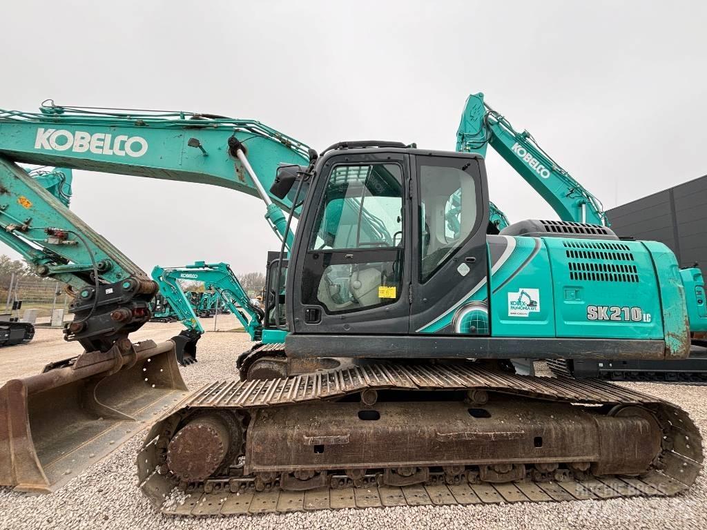 Kobelco SK 210 LC-10 Pásová rýpadla