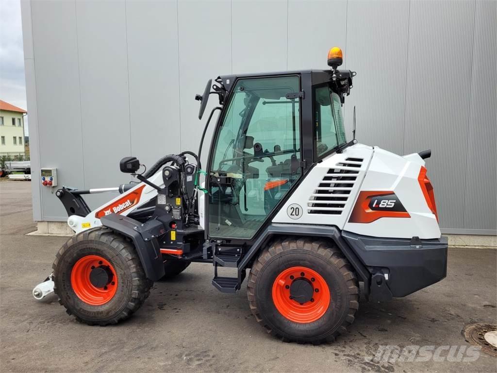 Bobcat L85 Kolové nakladače