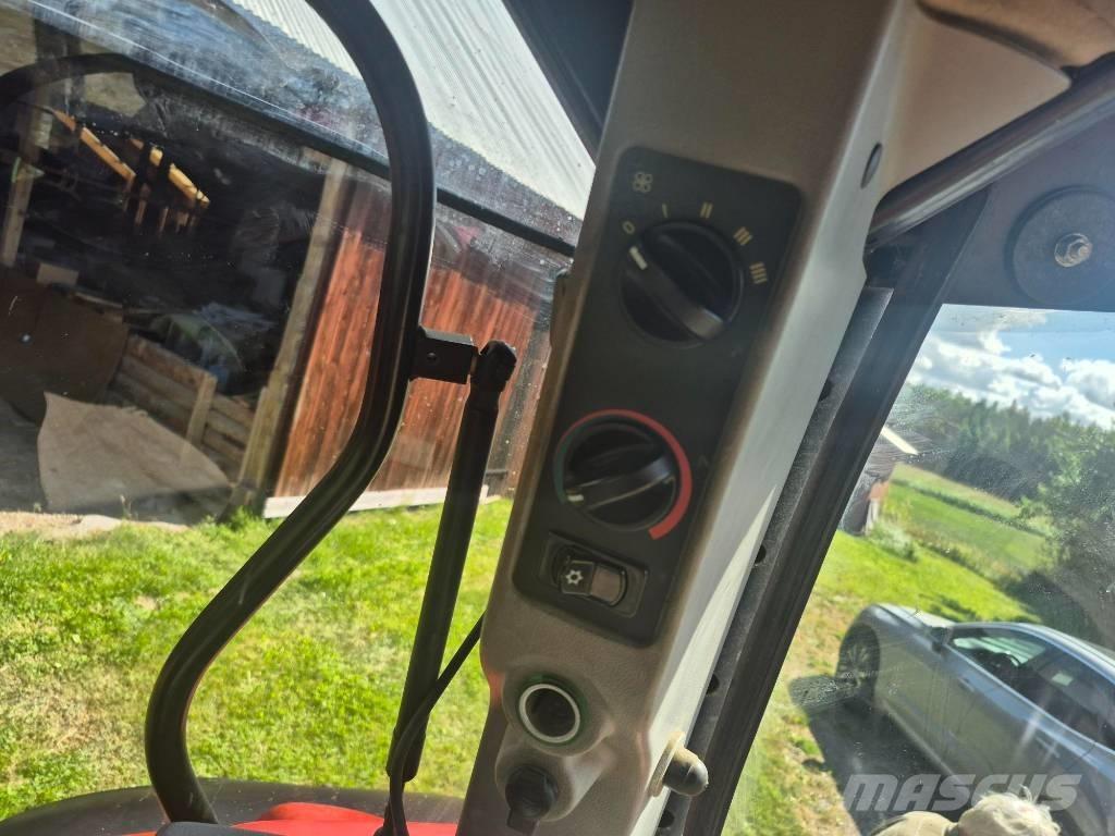 Case IH MXU 135 Traktory